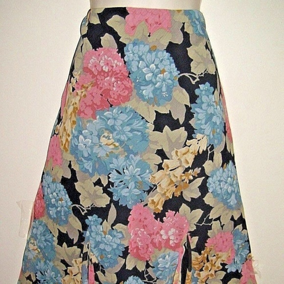 Fun Lined Slits Flirty Floral Print Sexy Skirt